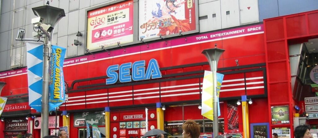 Tras 28 años funcionando, el famoso salón de arcades de Japón SEGA Ikebukuro GiGO cierra sus puertas :(
